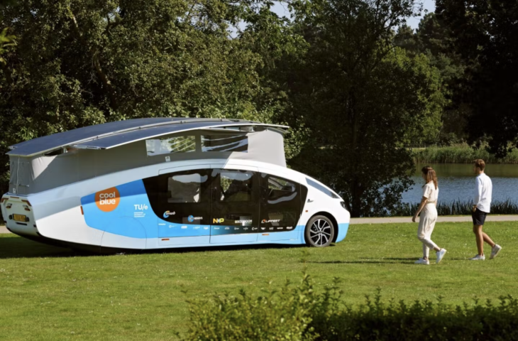 SOLAR GLAMPING: Tenting with a photo voltaic automobile – it is the brand new factor!